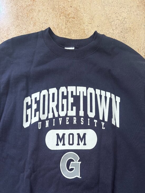 GEORGETOWN UNIVERSITY MOM SWEATSHIRT - Picture 2 of 3